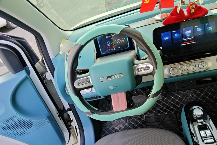 长安启源 长安Lumin 2022款 210km 香甜款中控内饰13