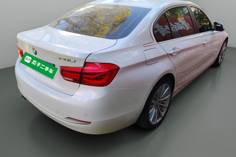 宝马3系 2018款 320Li 时尚型车身外观7
