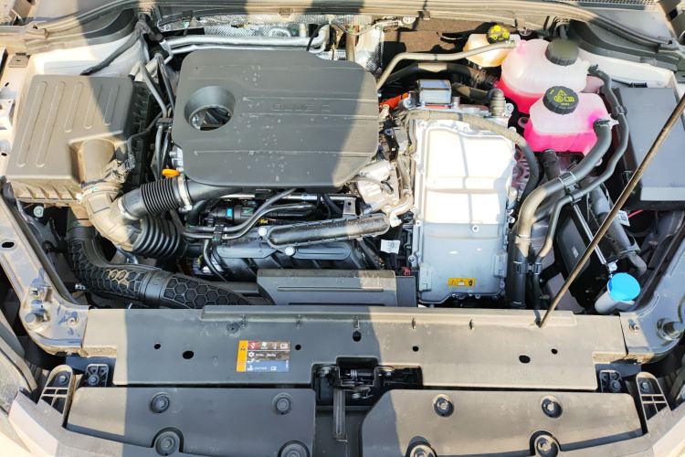 荣威M7 DMH 2025款 160km臻享版局部细节24