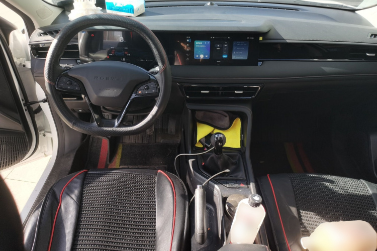 荣威i5 2023款 1.5L 手动舒享版中控内饰12