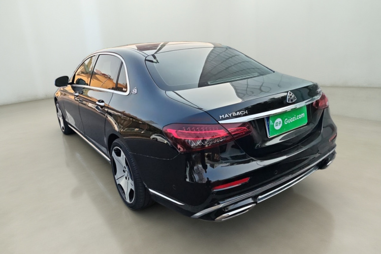 奔驰E级 2021款 E 300 L 时尚型车身外观5