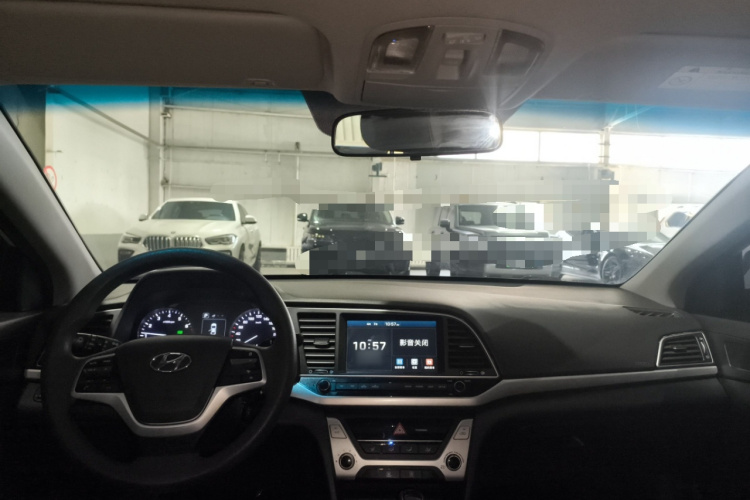 现代 领动 2016款 1.6L 自动智炫·精英型中控内饰12