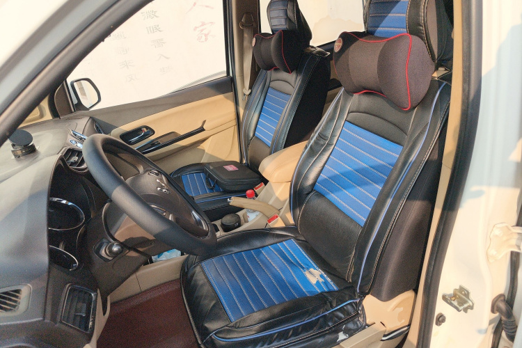 五菱汽车 五菱宏光 2016款 1.5L S1尊享型国V中控内饰19