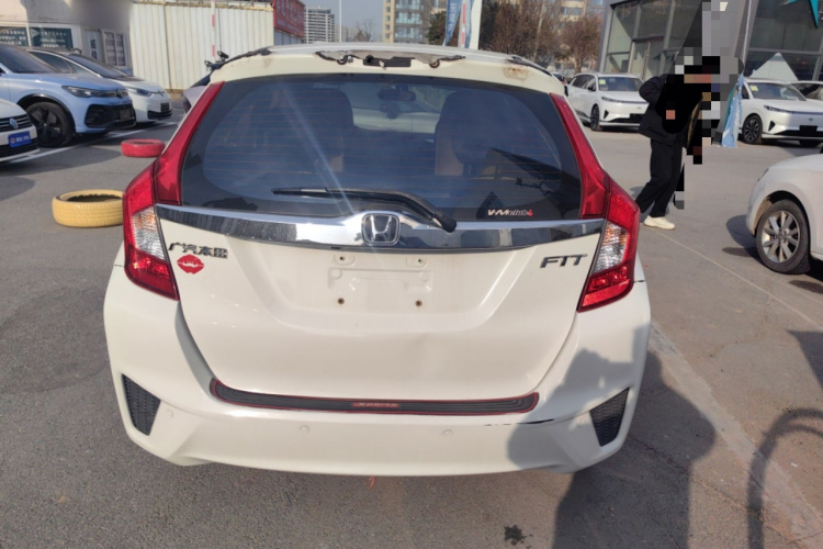 本田 飞度 2014款 1.5L LX CVT舒适型车身外观6