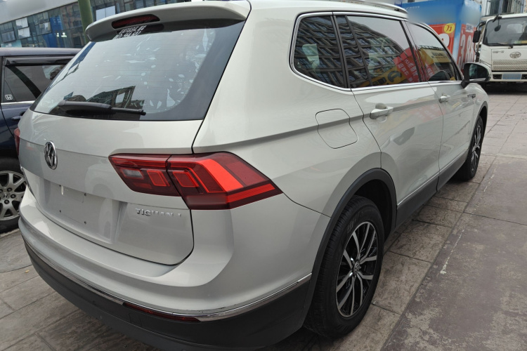 大众 途观L 2018款 280TSI 自动两驱舒适版车身外观7