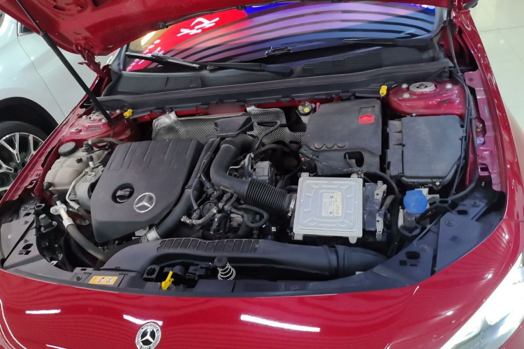 奔驰A级 2021款 A 200 L 运动轿车时尚型局部细节24