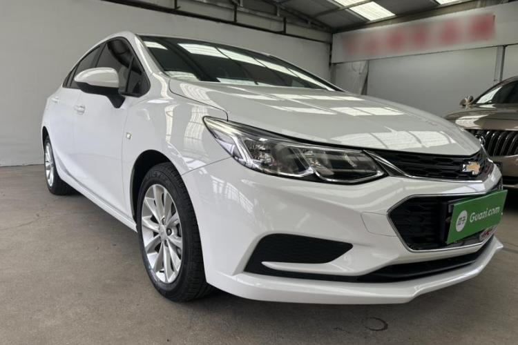 雪佛兰 科鲁兹 2018款 320 自动先锋天窗版车身外观6001