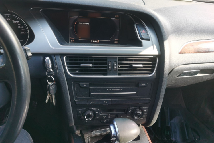 奥迪A4L 2011款 2.0 TFSI 技术型局部细节16