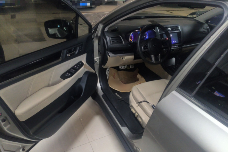 斯巴鲁 傲虎 2017款 2.5i 运动导航版 EyeSight中控内饰20