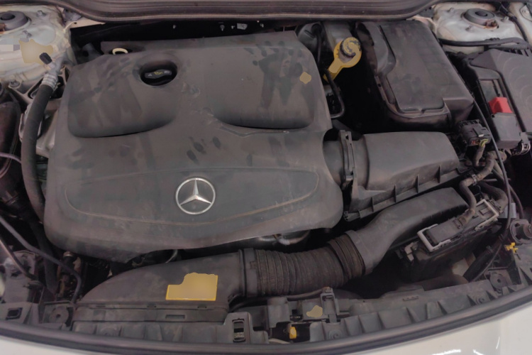 奔驰CLA 2018款 CLA 200 动感型机舱底盘24