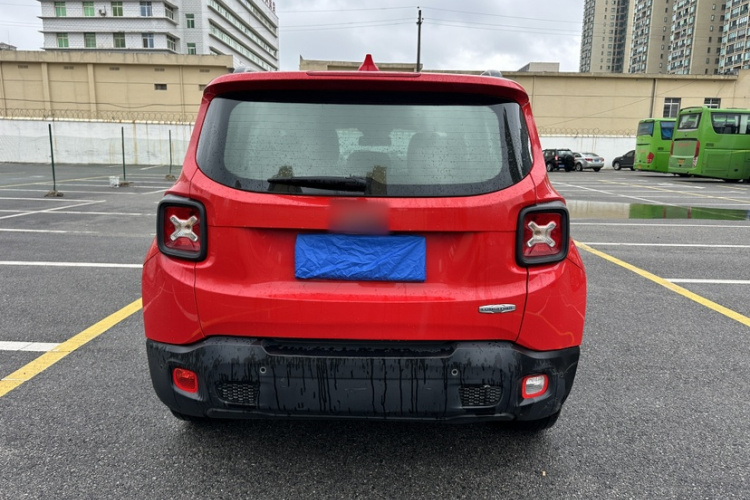 Jeep 自由侠 2016款 1.4T 自动高能版车身外观6005