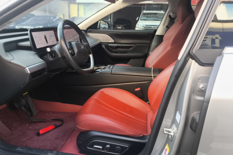 小鹏P7 2022款 625E中控内饰19