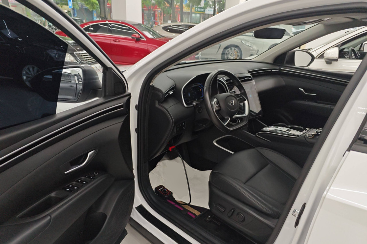 现代 2023款 途胜L 1.5T 自动两驱GLX精英版中控内饰20