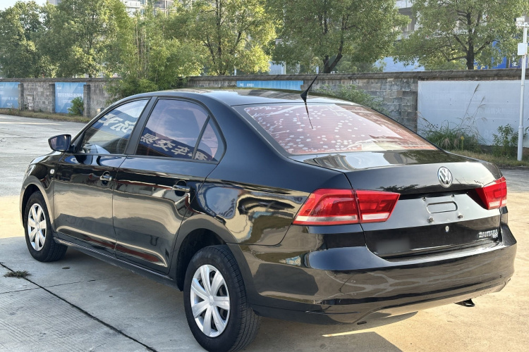 大众 桑塔纳 2015款 1.6L 手动风尚版车身外观6003