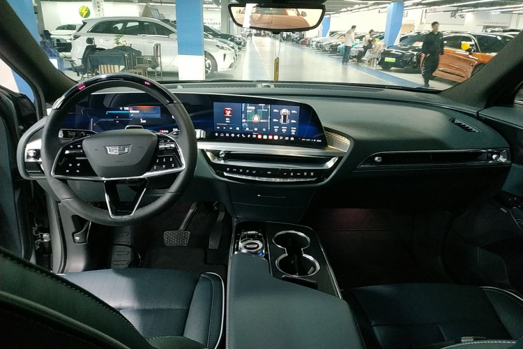 凯迪拉克 IQ锐歌 2022款 后驱长续航尊贵版中控内饰12