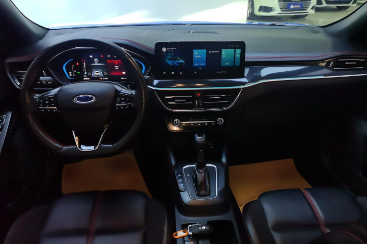 福特 福克斯 2022款 三厢 EcoBoost 180 自动ST Line中控内饰12