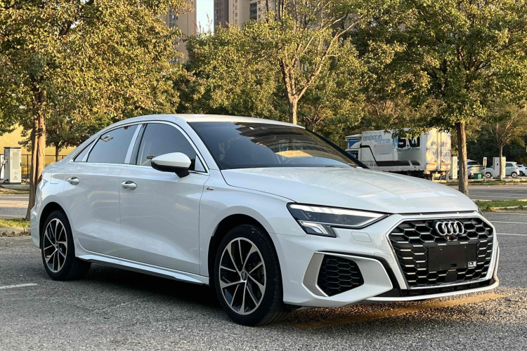 奥迪A3 2021款 A3L Limousine 35 TFSI 进取运动型车身外观6001