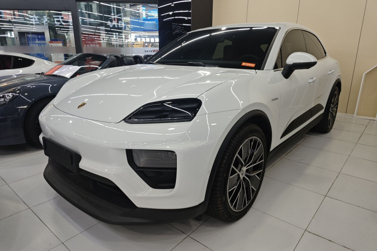 保时捷 Macan新能源 2024款 Macan 长续航版车身外观1
