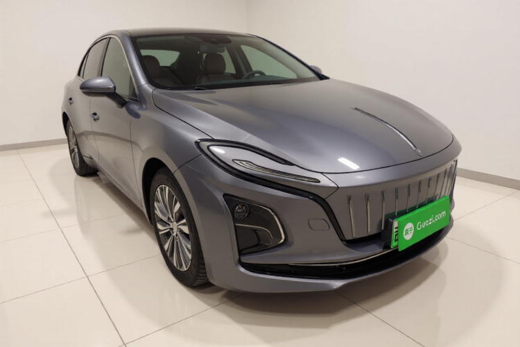 红旗E-QM5 2023款 560km PLUS车身外观3