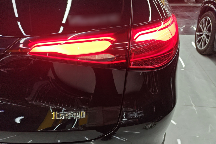 奔驰GLC 2024款 GLC 260 L 4MATIC 动感型 5座车身外观9