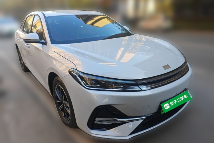 吉利银河 银河A7 2025款 EM-i 70km 豪享版车身外观6002