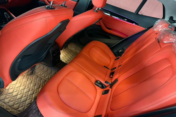 宝马X2 2023款 sDrive25i M运动曜夜版中控内饰7003