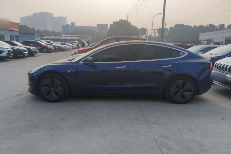 特斯拉 Model 3(进口) 2019款 长续航后驱版车身外观4