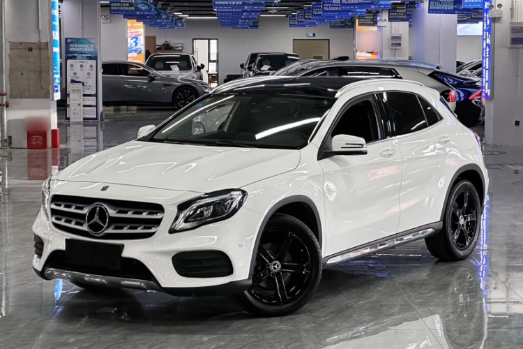 奔驰GLA 2019款 GLA 200 时尚型车身外观6009