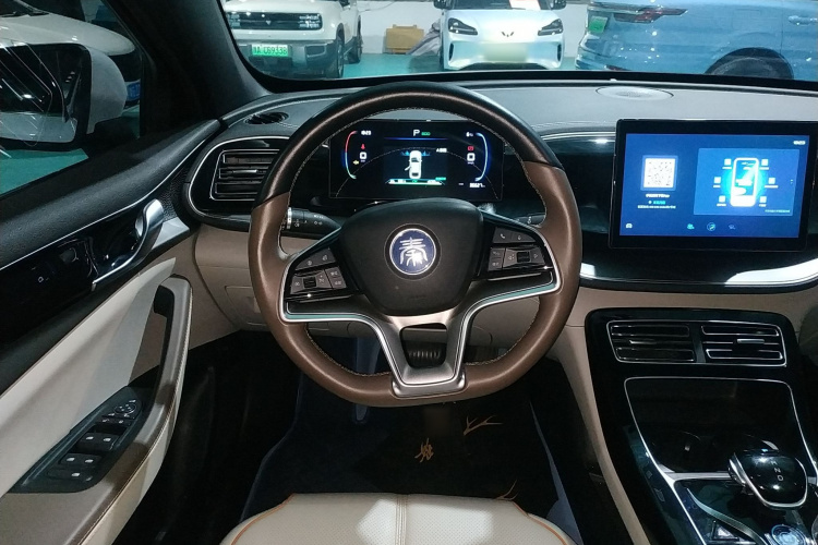 比亚迪 秦PLUS 2023款 冠军版 EV 420KM超越型中控内饰13