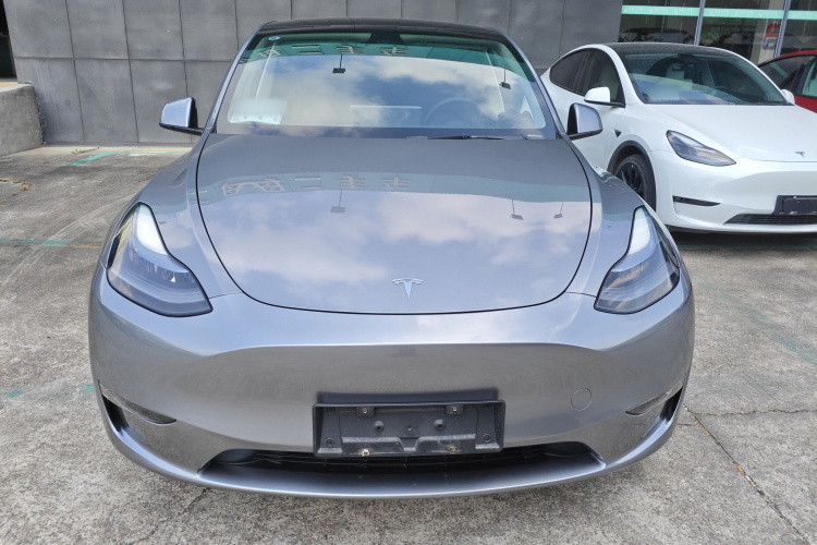 特斯拉 Model Y 2024款 Performance高性能版车身外观2