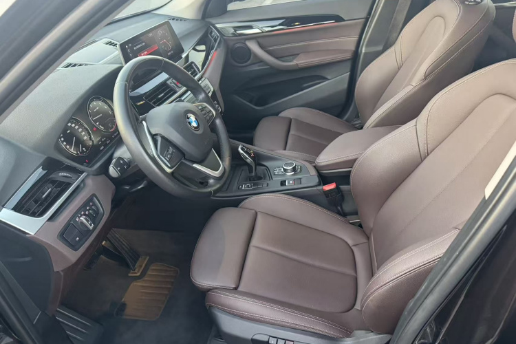 宝马X1 2020款 sDrive25Li 领先型中控内饰7001