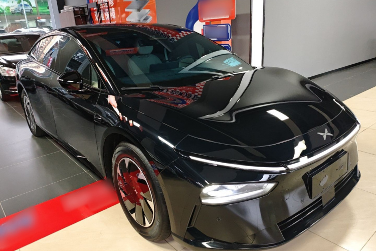 小鹏P7+ 2024款 超长续航 Max车身外观3