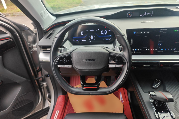 长安欧尚Z6 2022款 蓝鲸 1.5T DCT智尊型中控内饰13