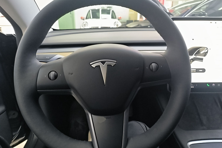特斯拉 Model 3 2021款 标准续航后驱升级版中控内饰13