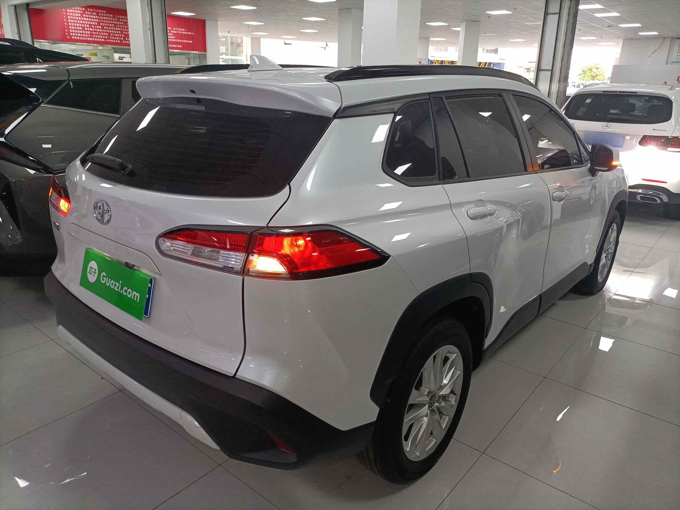 丰田 卡罗拉锐放 2023款 2.0L 先锋版(4)