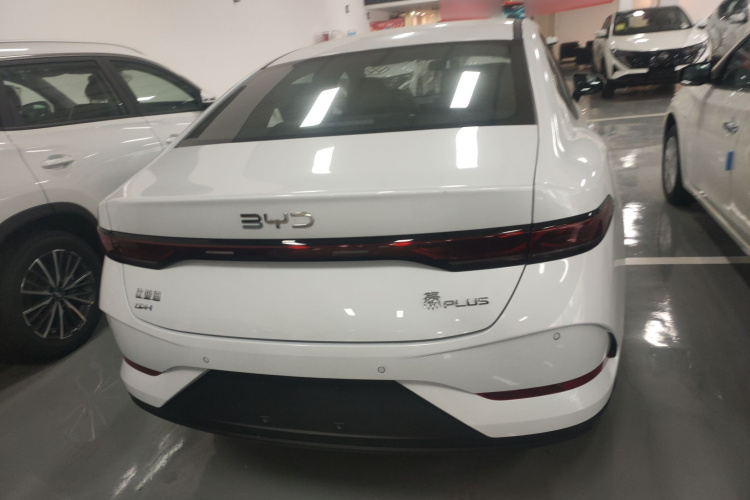 比亚迪 秦PLUS 2025款 DM-i 智驾版 55KM领先型车身外观6004