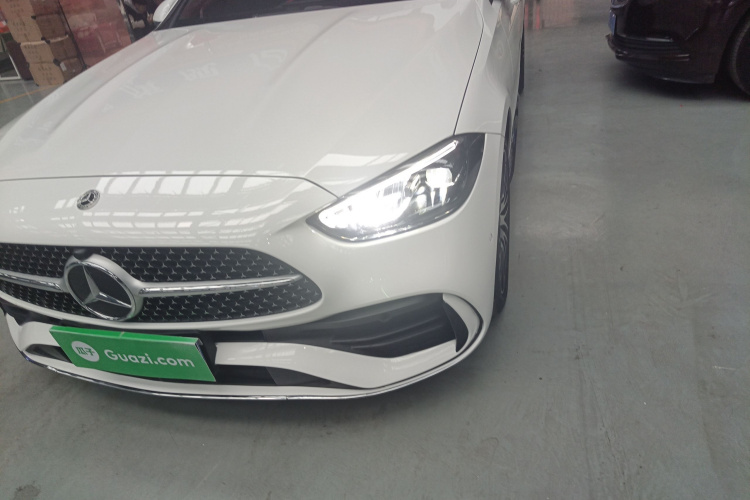 奔驰C级 2023款 C 200 L 运动版局部细节36
