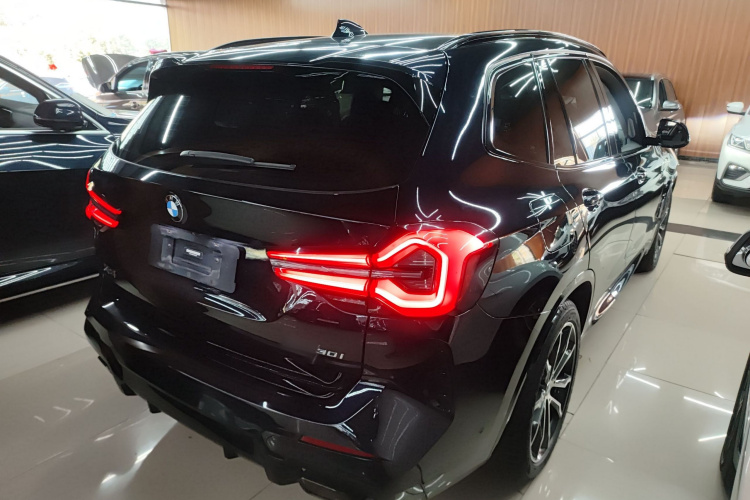 宝马X3 2022款 xDrive30i 领先型 M曜夜套装车身外观7