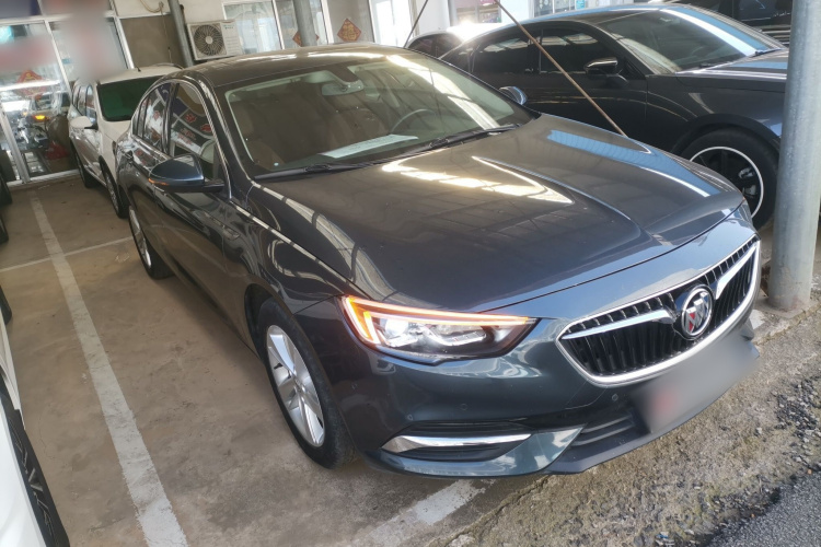 别克 君威 2019款 20T 豪华型 国VI车身外观3