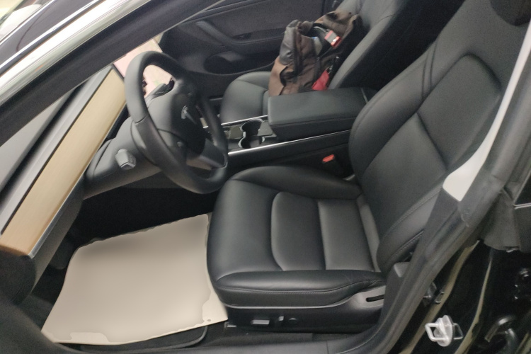 特斯拉 Model 3(进口) 2019款 长续航全轮驱动版中控内饰19