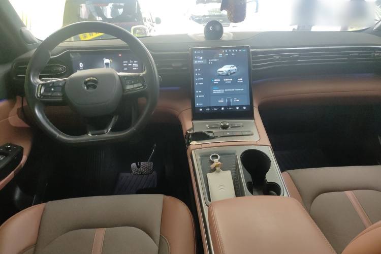 蔚来EC6 2020款 430KM 运动版中控内饰12