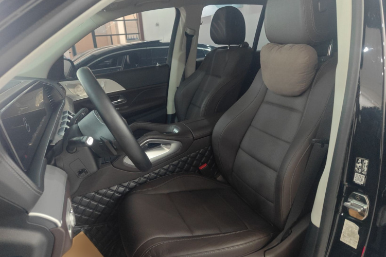 奔驰GLE 2021款 GLE 450 4MATIC 时尚型局部细节19