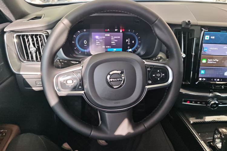 沃尔沃XC60 2023款 B5 四驱智逸豪华版中控内饰13