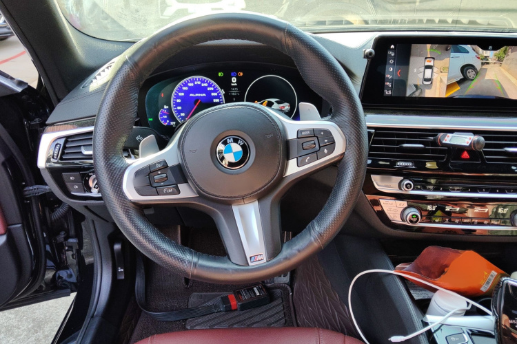 宝马5系 2019款 530Li 领先型 M运动套装局部细节13