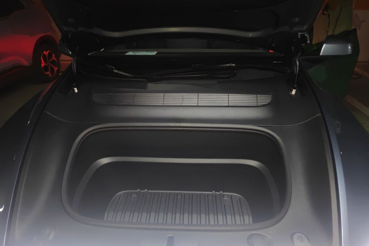 特斯拉 Model Y 2025款 后轮驱动版局部细节24