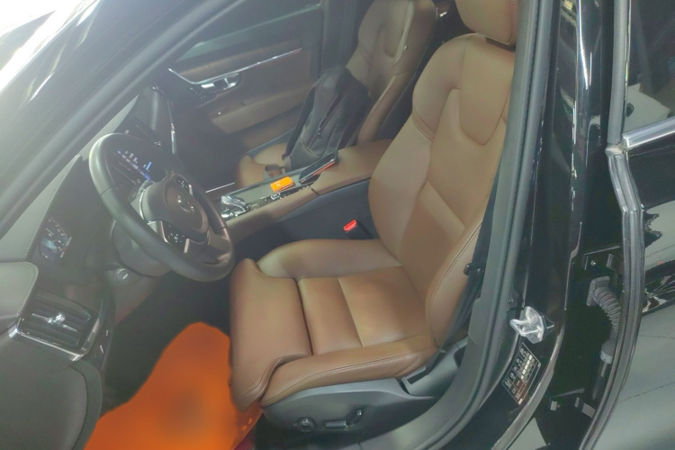 沃尔沃S90 2021款 B5 智远豪华版局部细节19