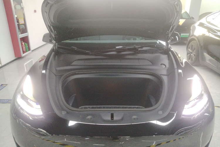 特斯拉 Model Y 2022款 后轮驱动版机舱底盘24