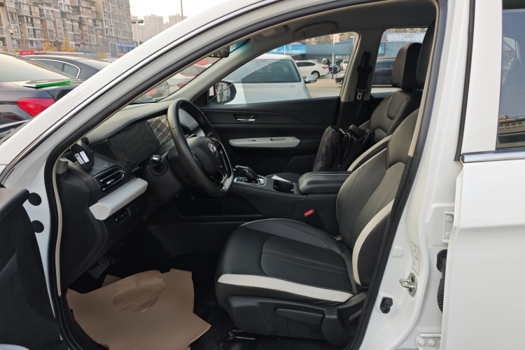 东风风神E70 2021款 500 超享版中控内饰19