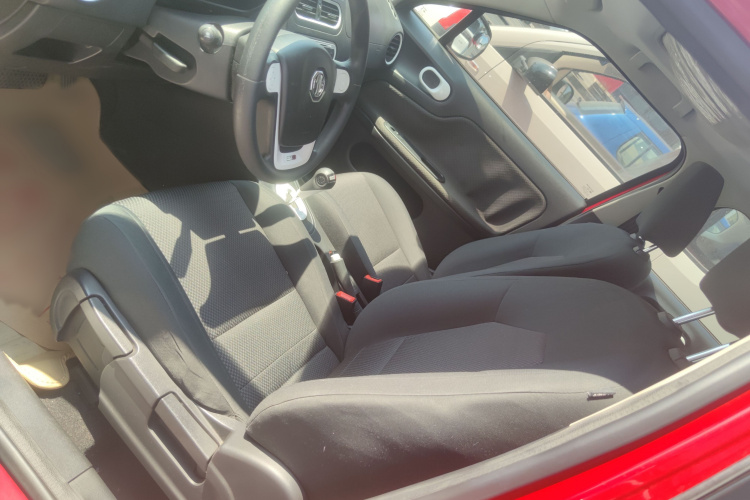 名爵3 2013款 1.5L AMT精英版中控内饰7005