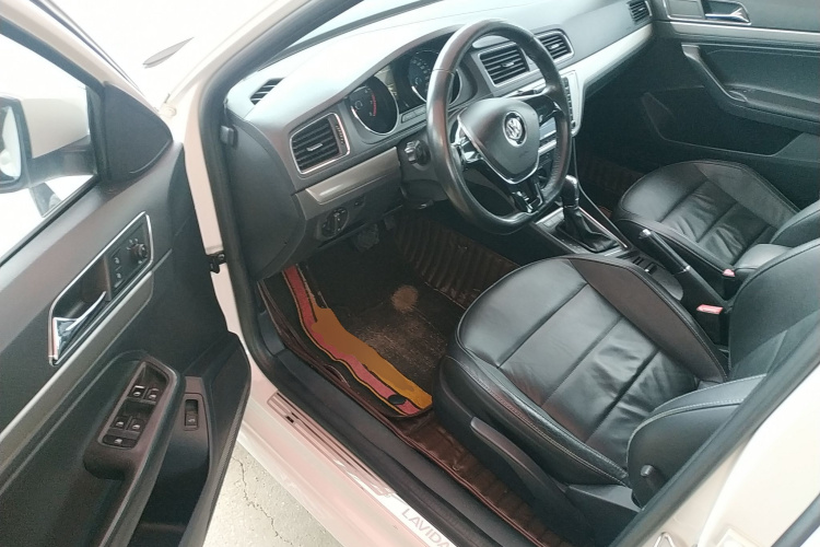 大众 朗逸 2015款 230TSI DSG舒适版中控内饰7003